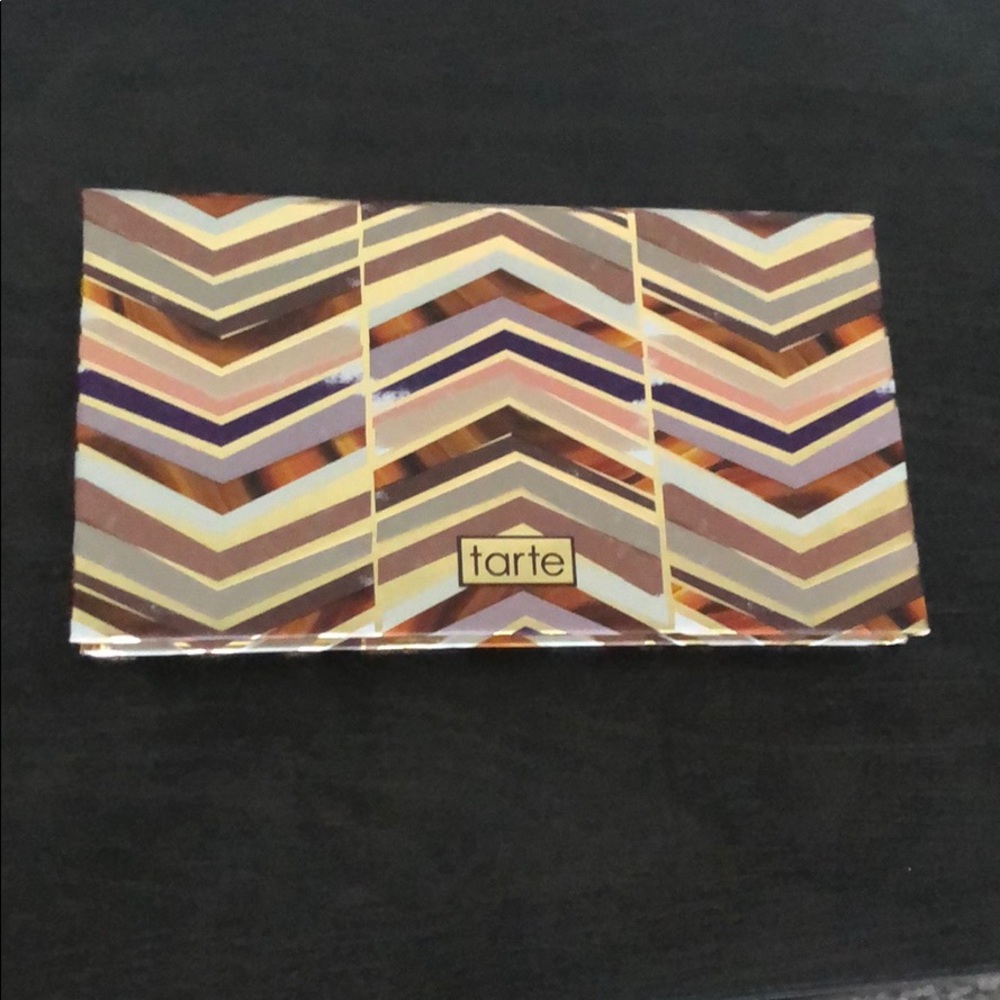 Tarte Clay Play Face shaping palette